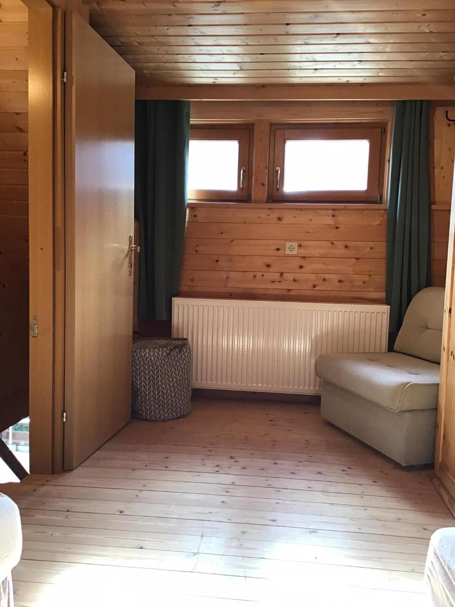 Schaefer - - Wintersports - Family - With Your Dog - Rural & Scenic